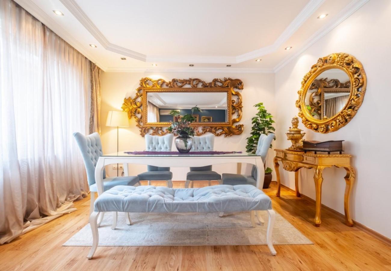 Exclusive Flat With Balcony In Nisantasi Lejlighed Istanbul Eksteriør billede