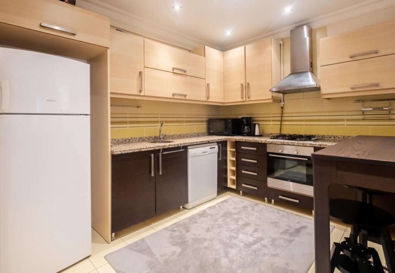 Exclusive Flat With Balcony In Nisantasi Lejlighed Istanbul Eksteriør billede